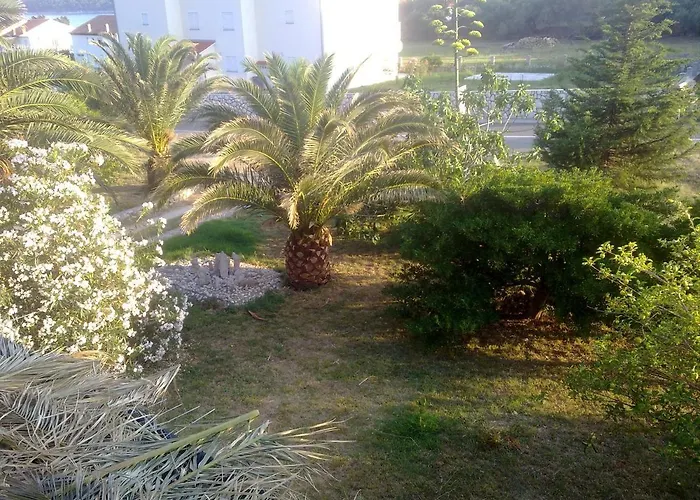 Апартаменты With Parking Space Banjol, Rab - 15463 *