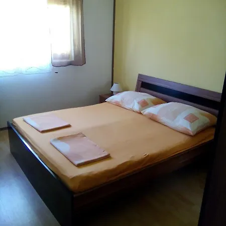 Apartment With Parking Space Banjol, Rab - 15463 Banjol