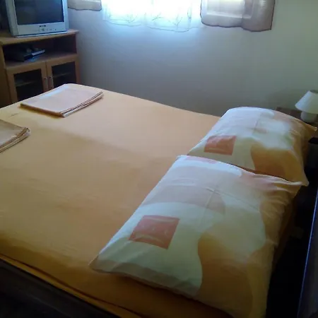 With Parking Space Banjol, Rab - 15463 Apartment *